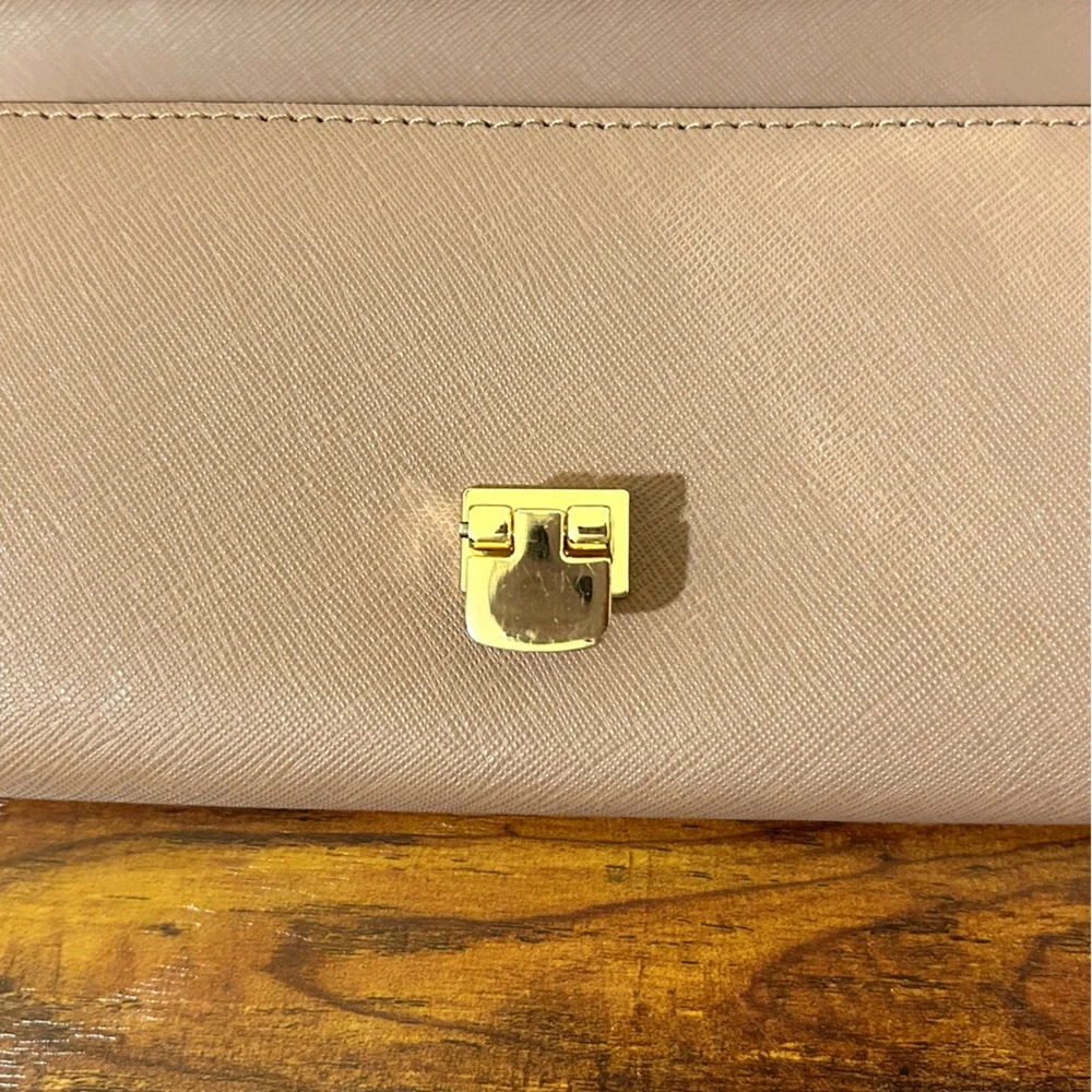 Michael Kors Callie Dusty Rose Wallet(Like New) - Picture 5 of 11